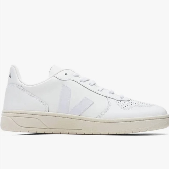 Veja v-10 white leather sneakers size 7 - Picture 8 of 10
